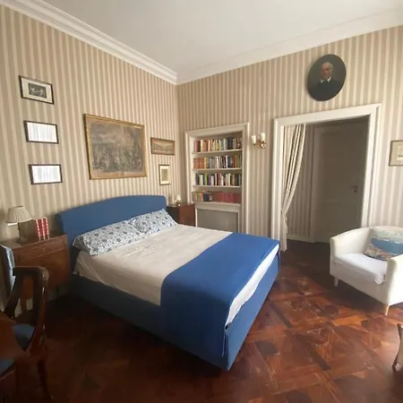 Royal Apartment In San Domenico Maggiore Napoli Esterno foto