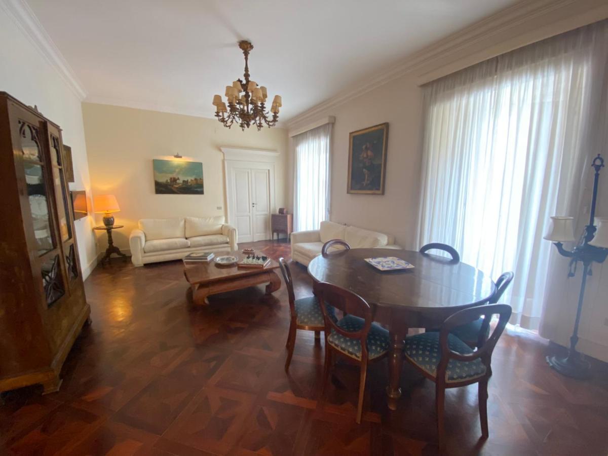 Royal In San Domenico Maggiore * Napoli